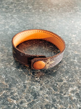 Load image into Gallery viewer, Cuff Bracelet