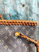 Load image into Gallery viewer, The Esther Tote - Brown