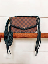 Load image into Gallery viewer, The Elizabeth Crossbody