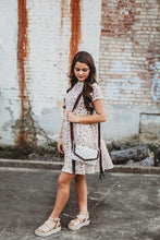 Load image into Gallery viewer, The Elizabeth Crossbody