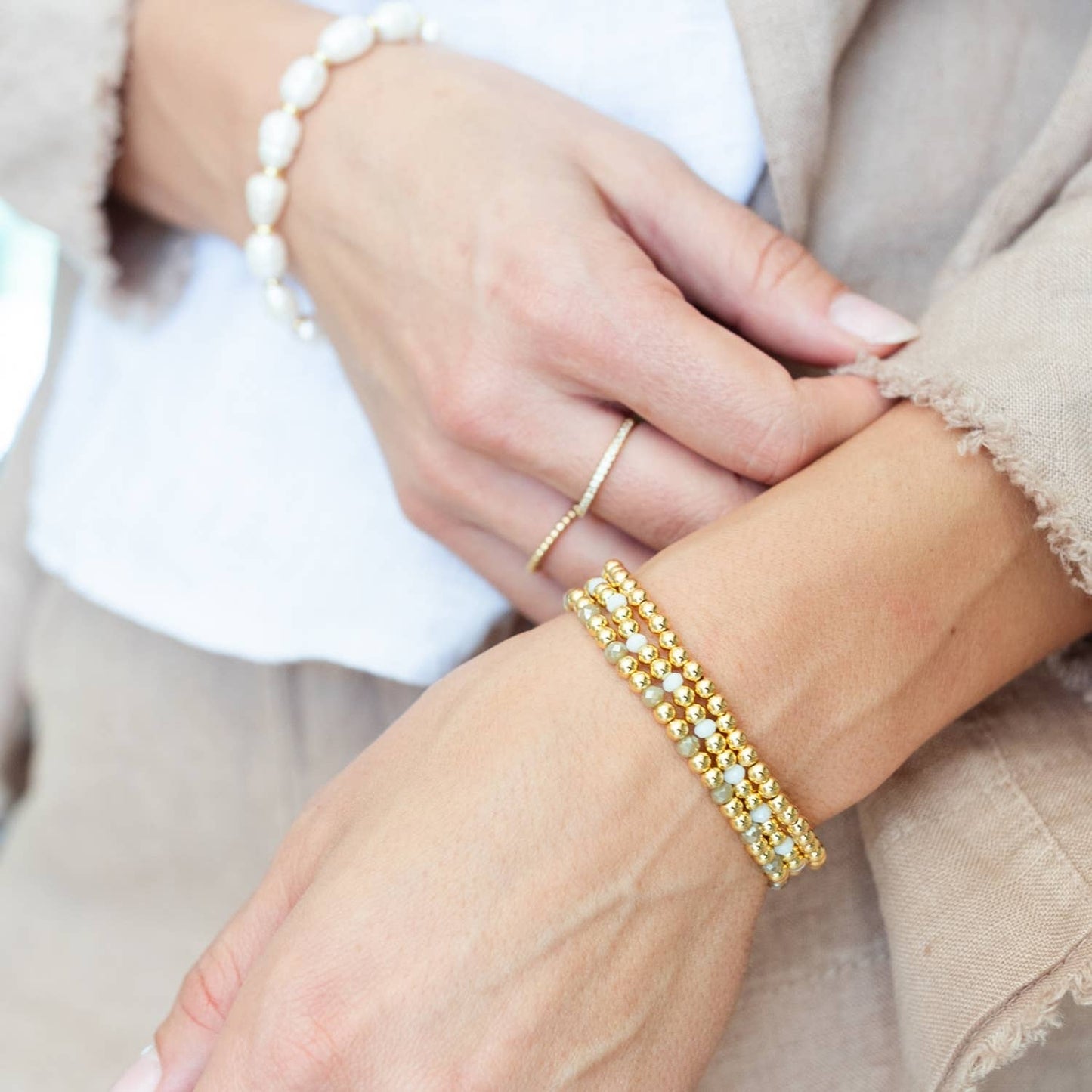 Stretch Beaded Bracelets: Gold / 4mm