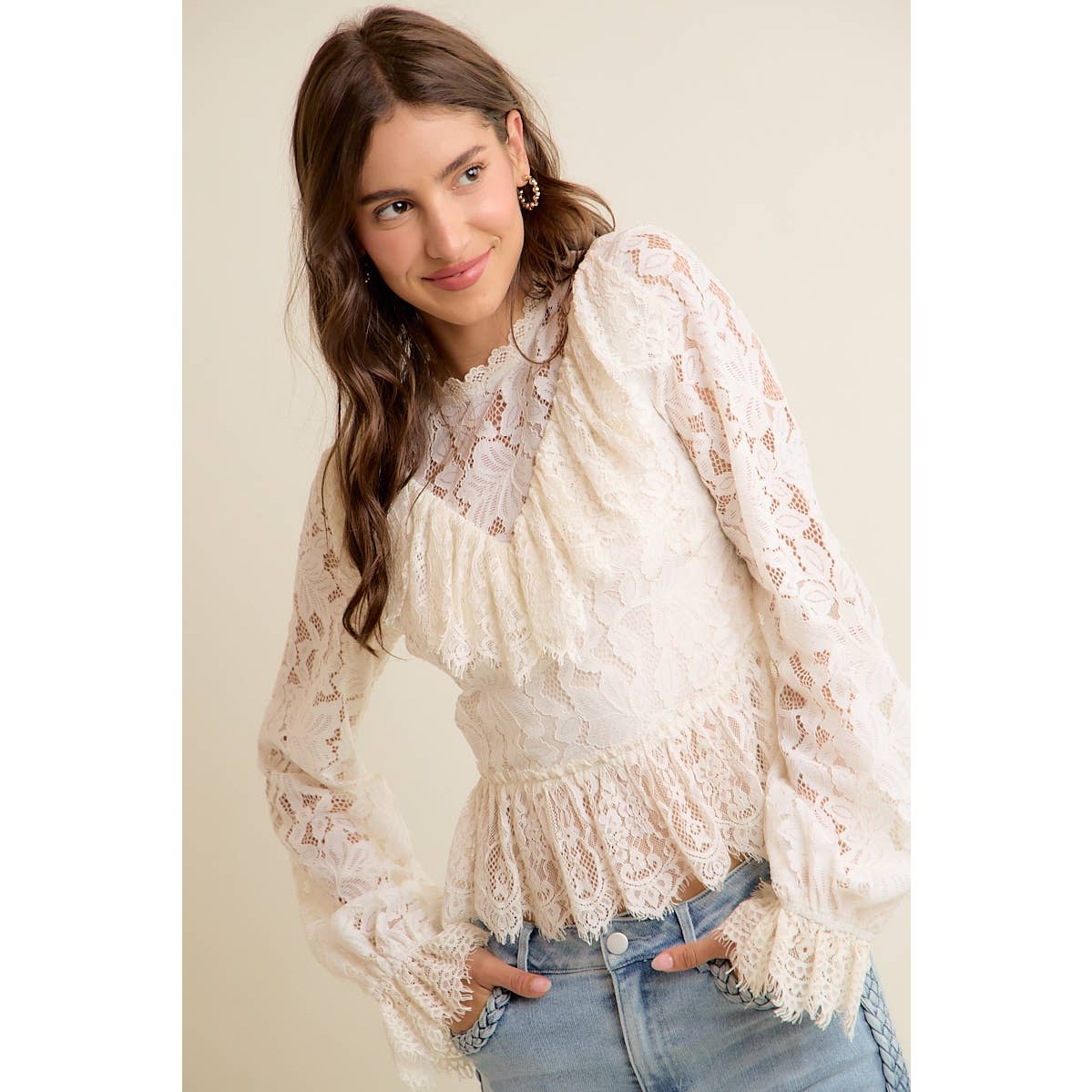 LACE RUFFLED BACK OPEN BLOUSE Cream