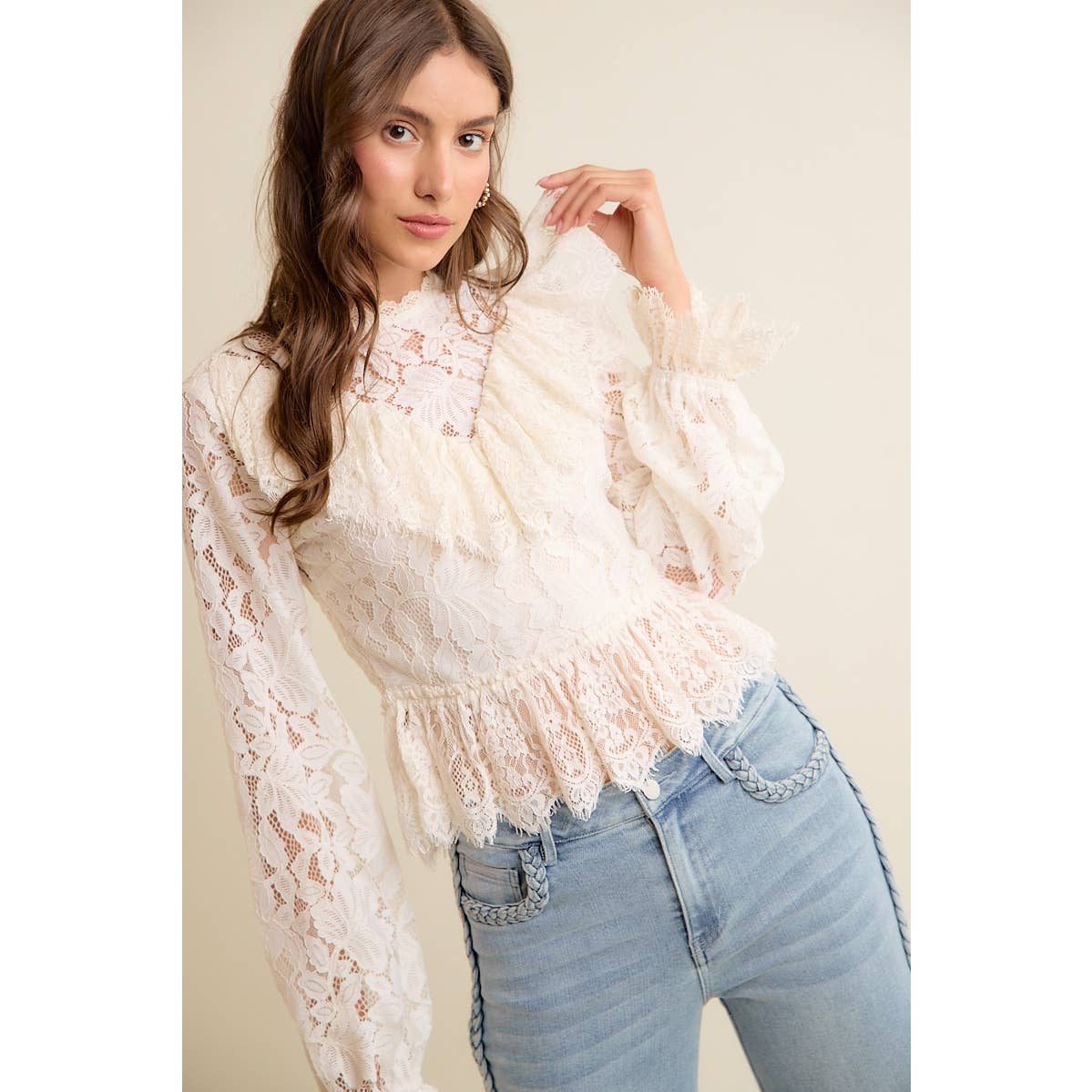 LACE RUFFLED BACK OPEN BLOUSE Cream