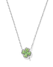 Load image into Gallery viewer, Clover Short Pendant Necklace
