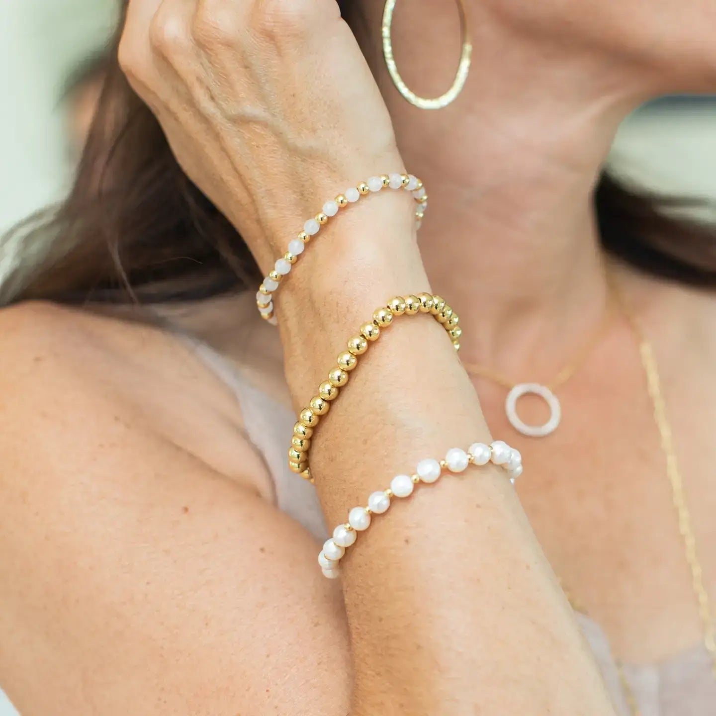 Stretch Beaded Bracelets: Gold / 4mm