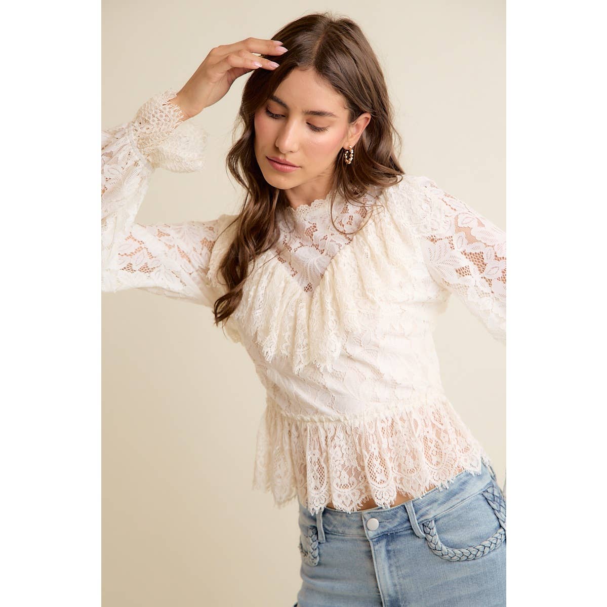 LACE RUFFLED BACK OPEN BLOUSE Cream