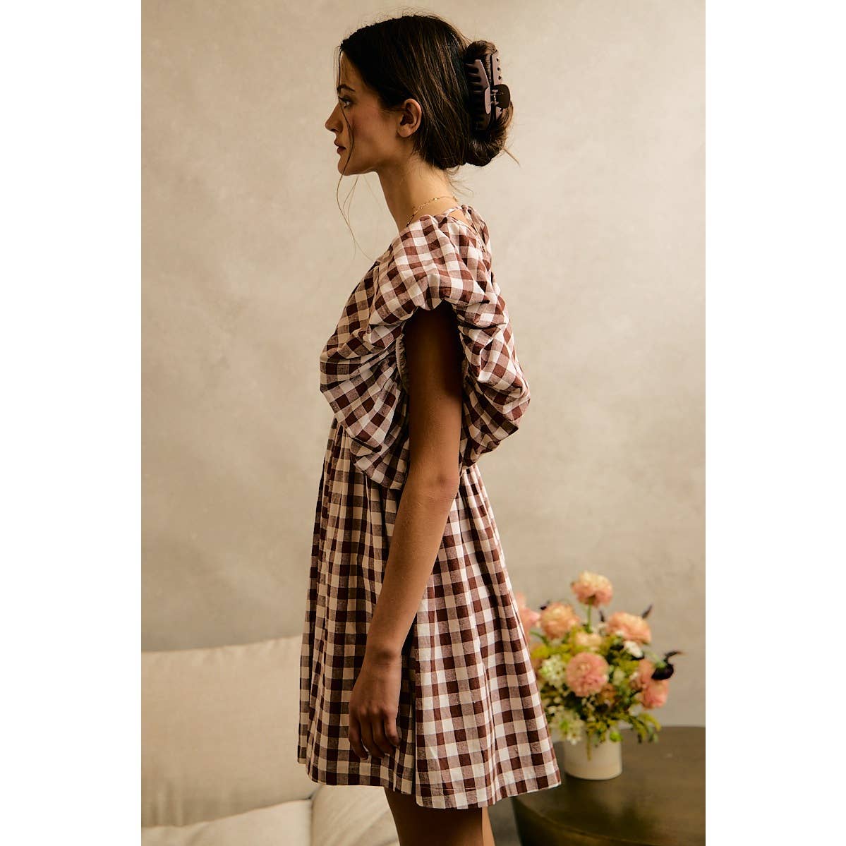 GINGHAM BUBBLE SMOCKED DRESS: BROWN