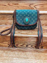 Load image into Gallery viewer, The Eden Fringeless Crossbody - Chocolate
