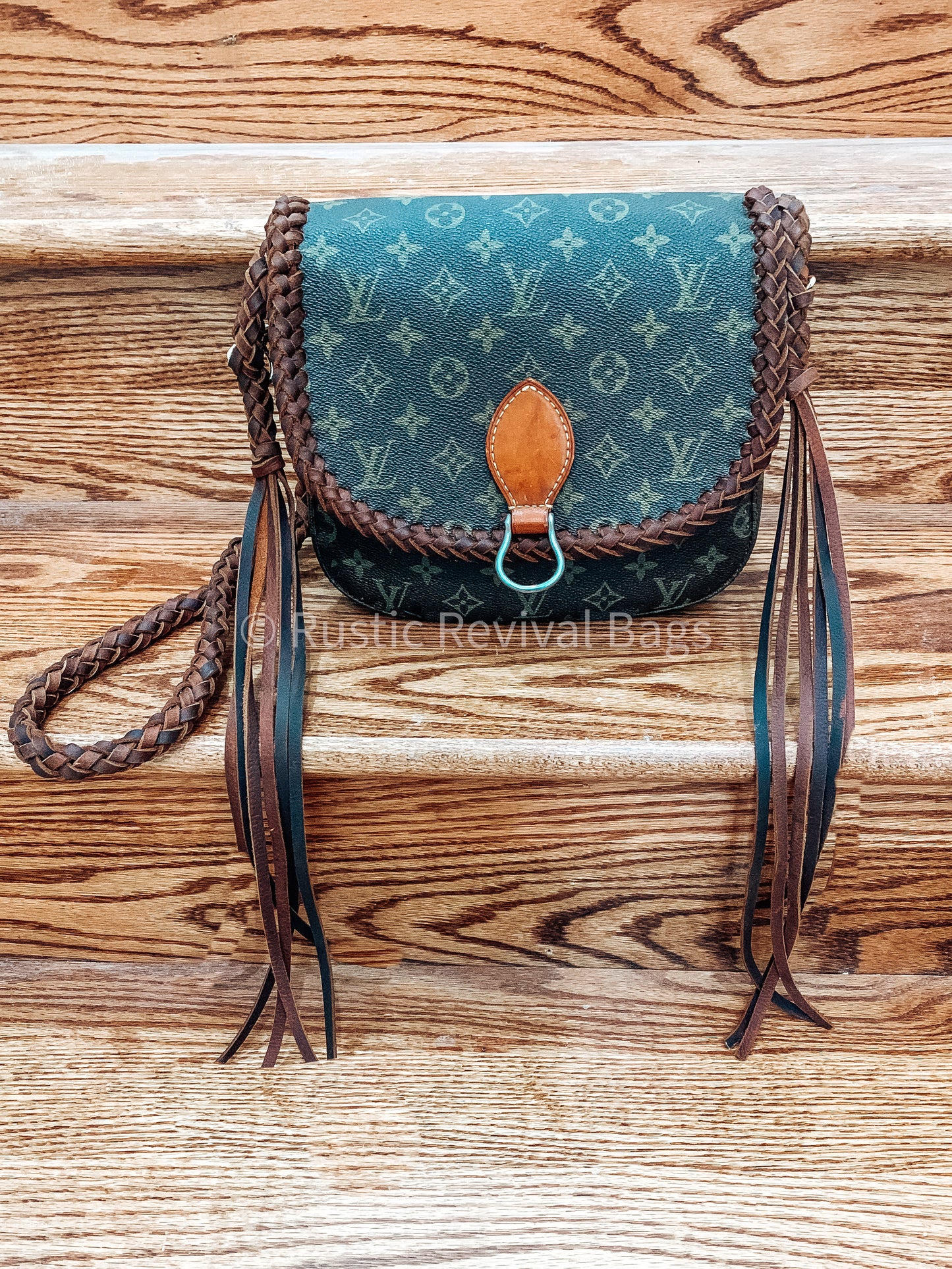 The Eden Fringeless Crossbody - Chocolate