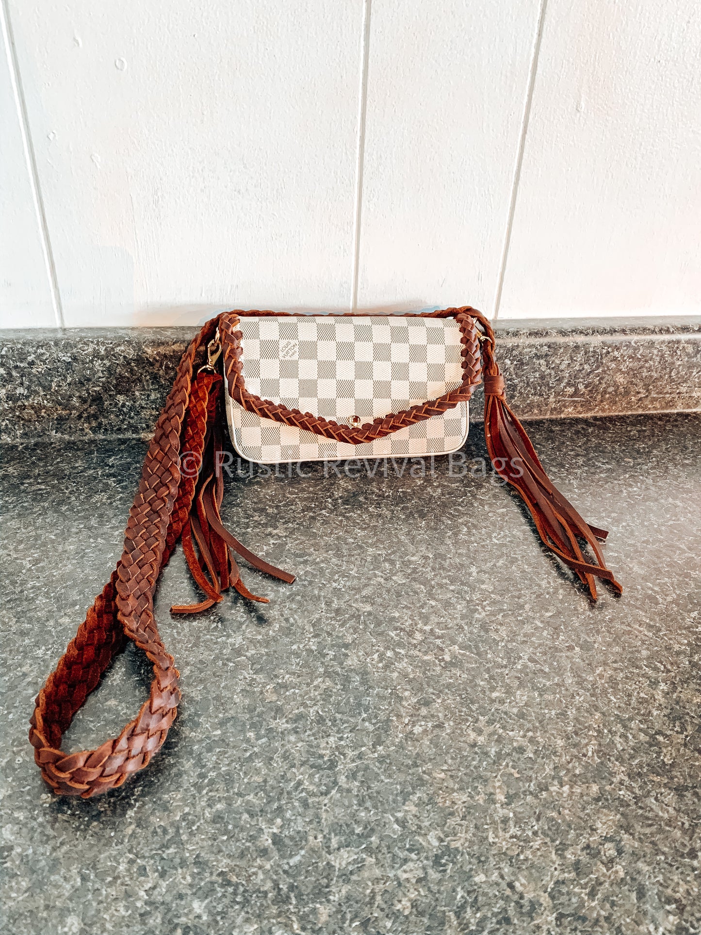 The Elizabeth Crossbody